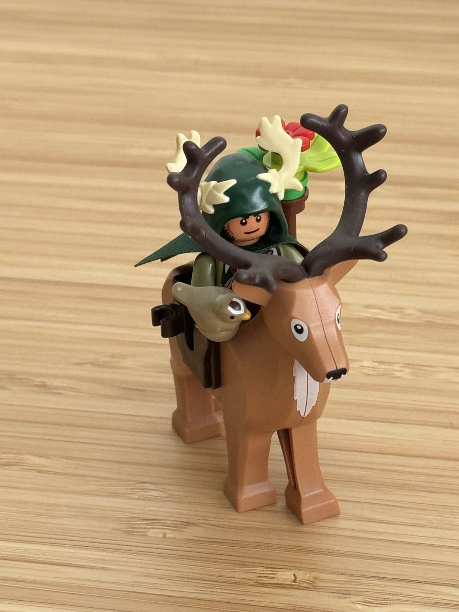 Lego Statuette: Lego Minifigur Halfling Druid mit dem Hirsch – Usato da Neuhausen am Rheinfall venduto da Laghi 2