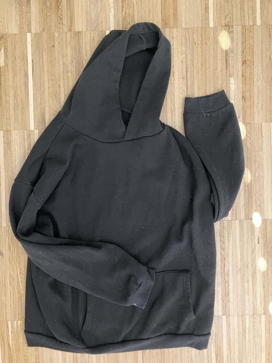 Lotti & Set di vestiti: 4 Pullover und 1 T-Shirt in Grösse 158-164 – Usato da Zürich venduto da Mi2pom 2