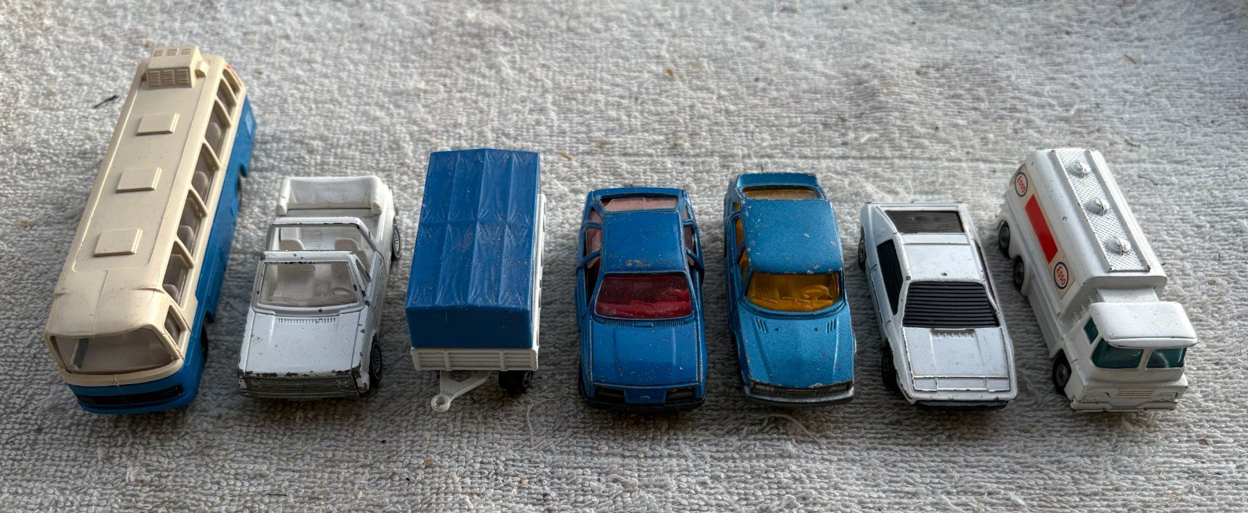 Modellini d'auto: VINTAGE LOT AUTOS – Usato da Ostermundigen venduto da crazy-horse-1840
