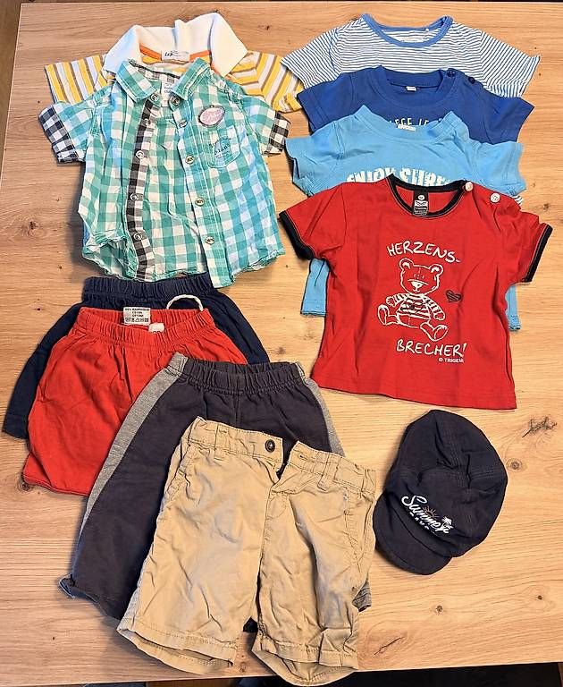 Lotti & Set di vestiti: Sommerpaket Grösse 68 – Usato da Stettfurt venduto da Annili87