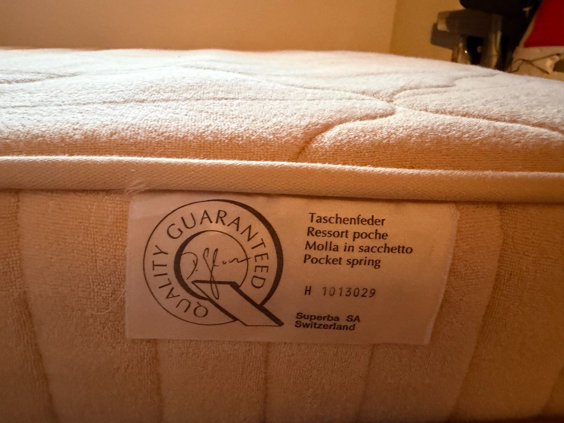 Betten: LIT  ÉLECTRIQUE  EUROSLEEP  SWISS  TECH – Gebraucht aus Apples von Gasscret 6