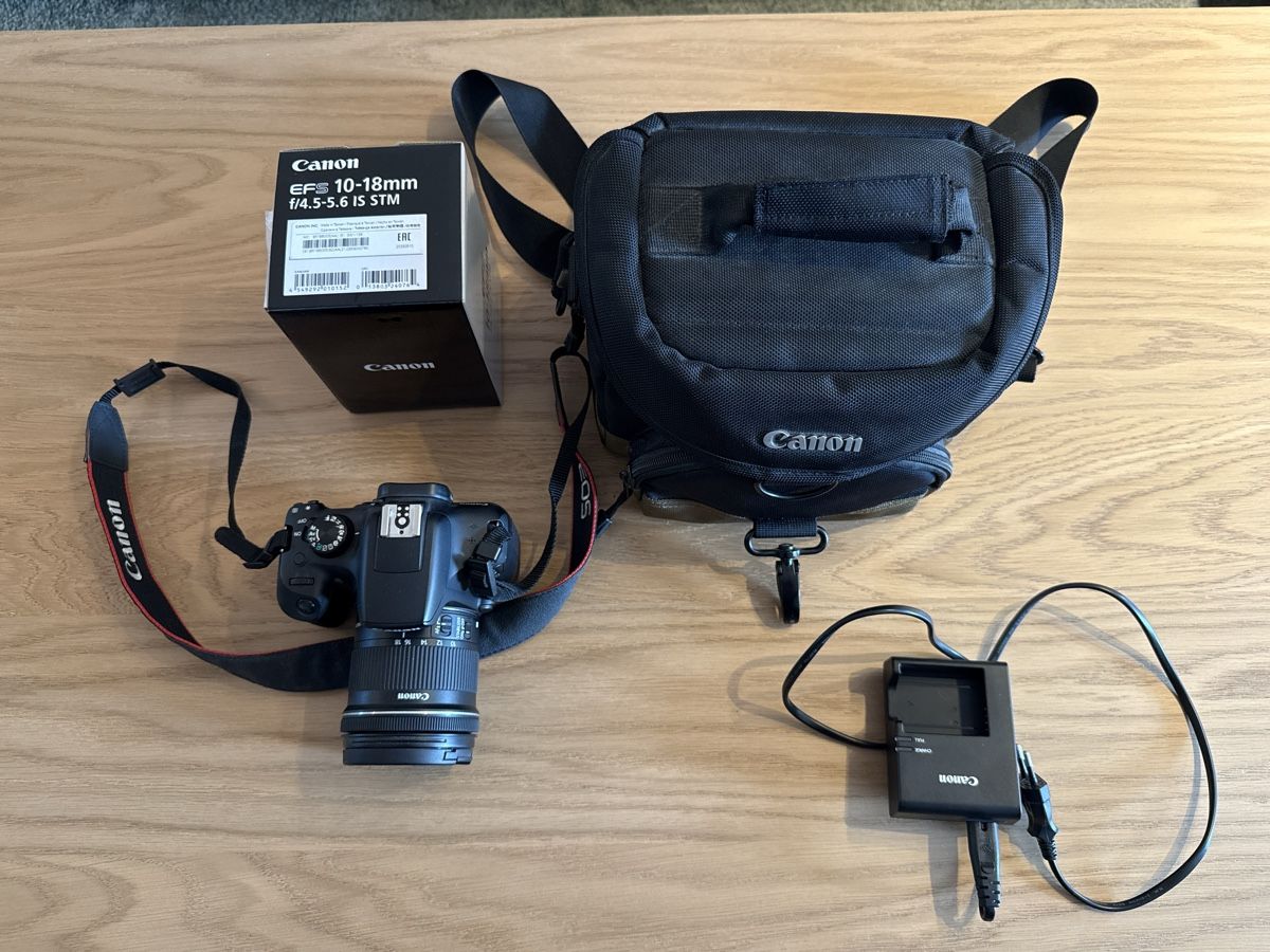 Canon Appareil photo: Canon EOS 1300D – D'occasion à Otelfingen par kar_6rlb