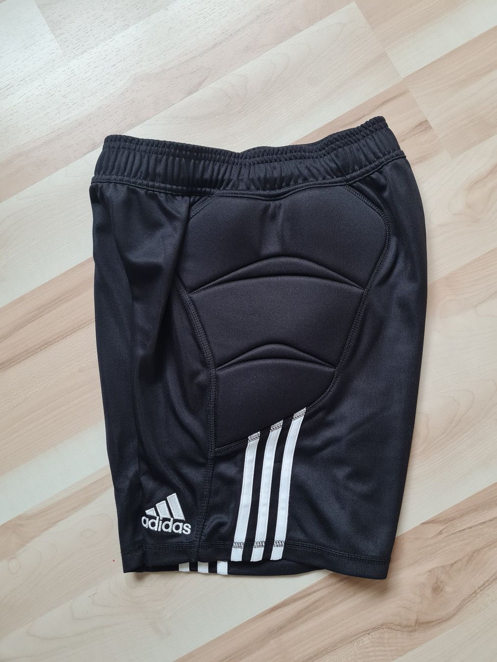 Adidas Pantaloni: Torwarthose kurz Adidas Gr. 164 – Usato da Ebnet venduto da Bejava 1