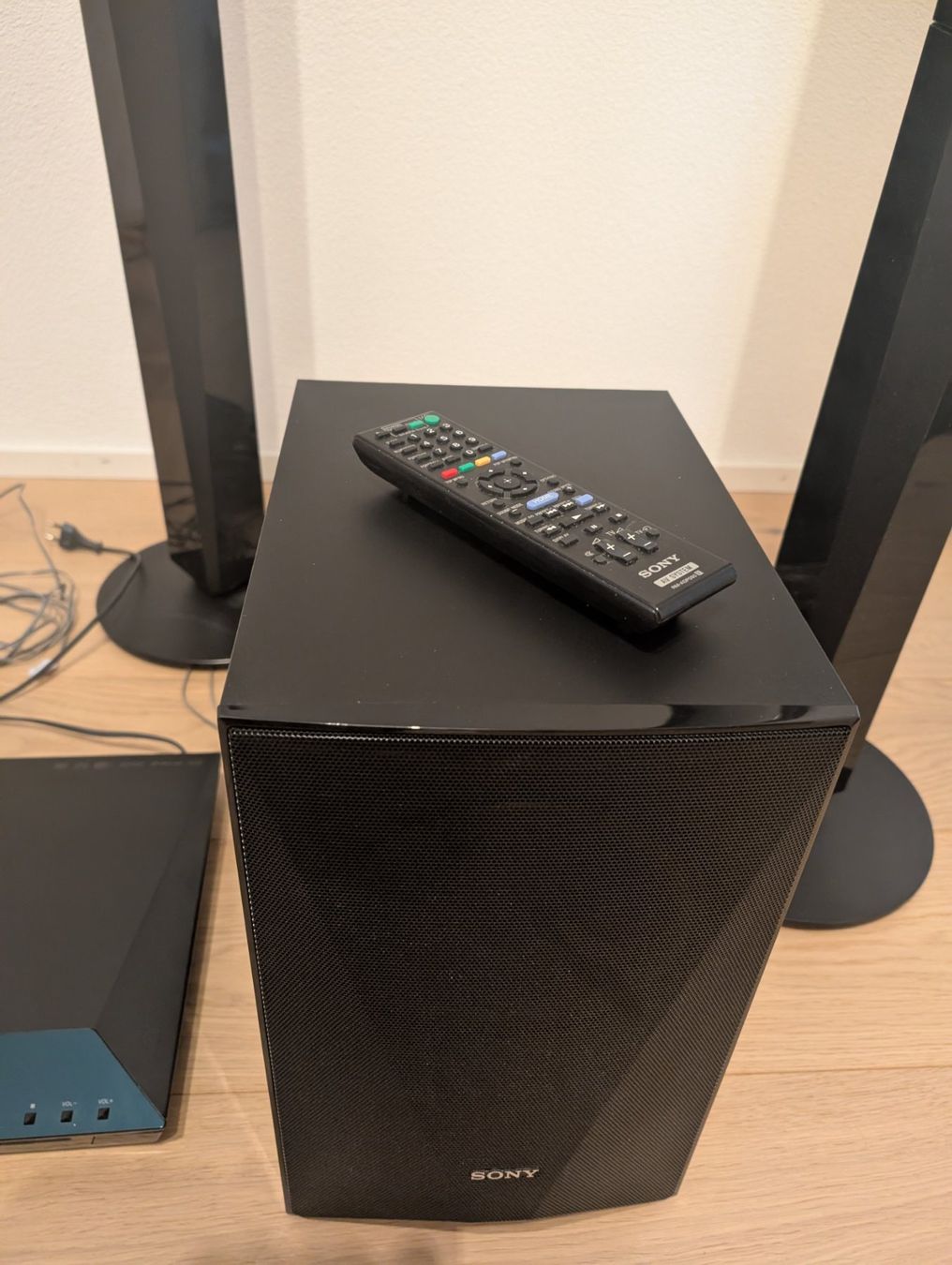 Sony Home Cinema: Sony Bdv-E6100 – Nuovo (secondo la descrizione) da Remigen venduto da Exitus83 1