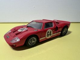 Ford GT 40 in 1/43 von Box