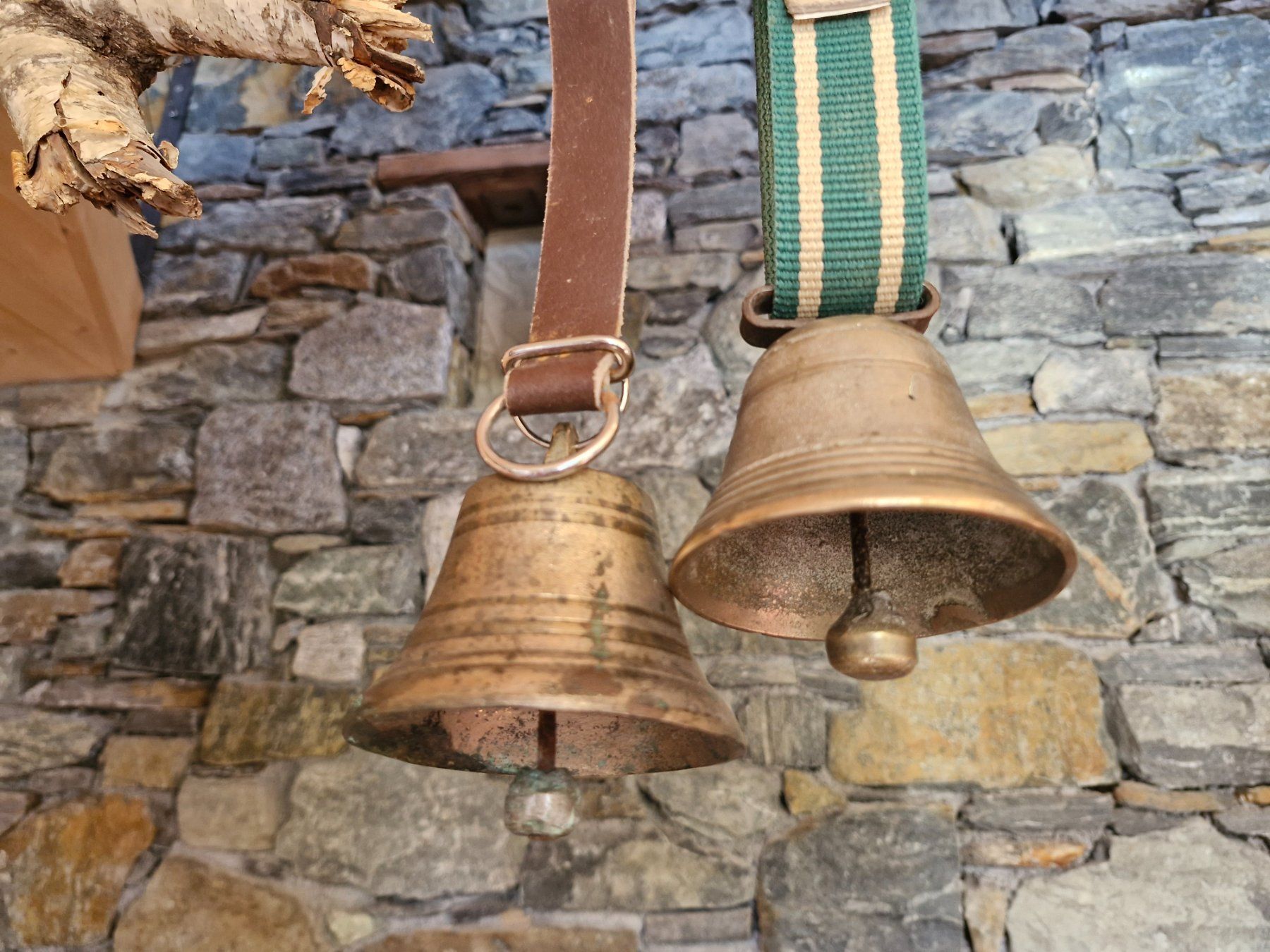 Glocken & Treicheln: Glocken Treicheln – Gebraucht aus Guarda von rue_bpd7 1