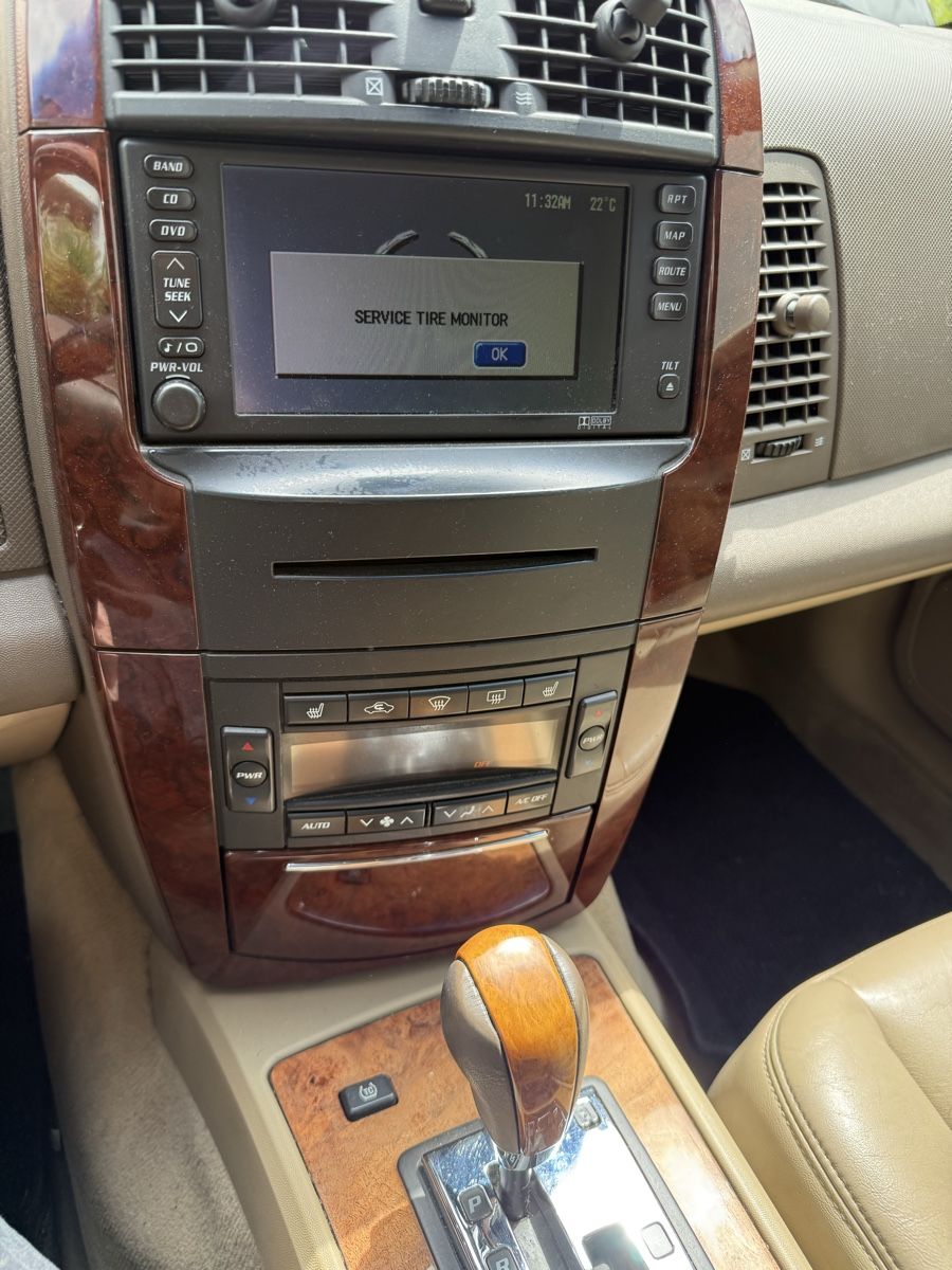 Cadillac Automobili: Cadillac SRX 4.6 Benzin mit 325 Ps. – Usato da Kriens venduto da Gun2000 6