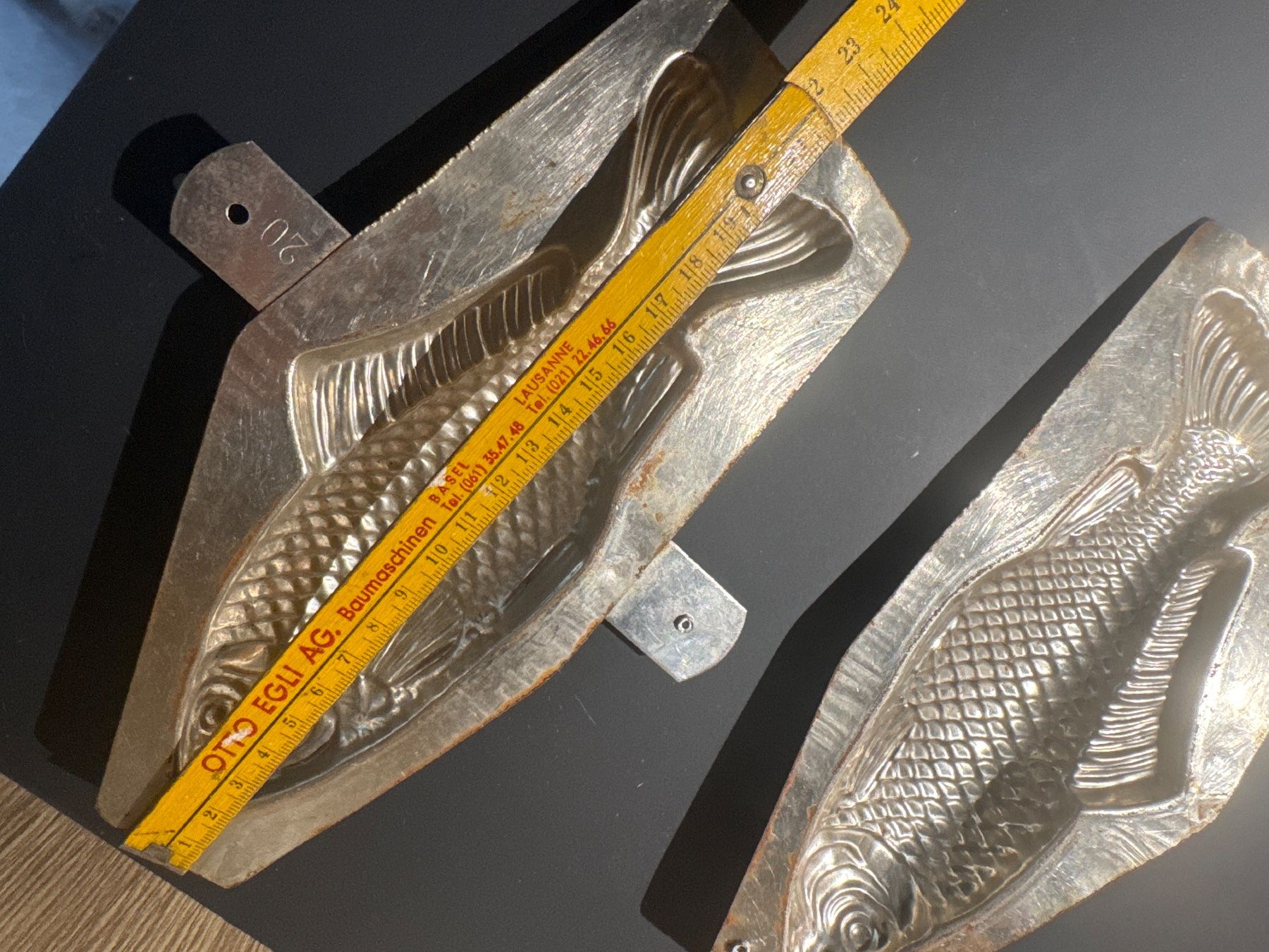 Teglie da forno: Moule chocolat schokoladenform poisson 20cm – Usato da Lajoux JU venduto da Briard0 2