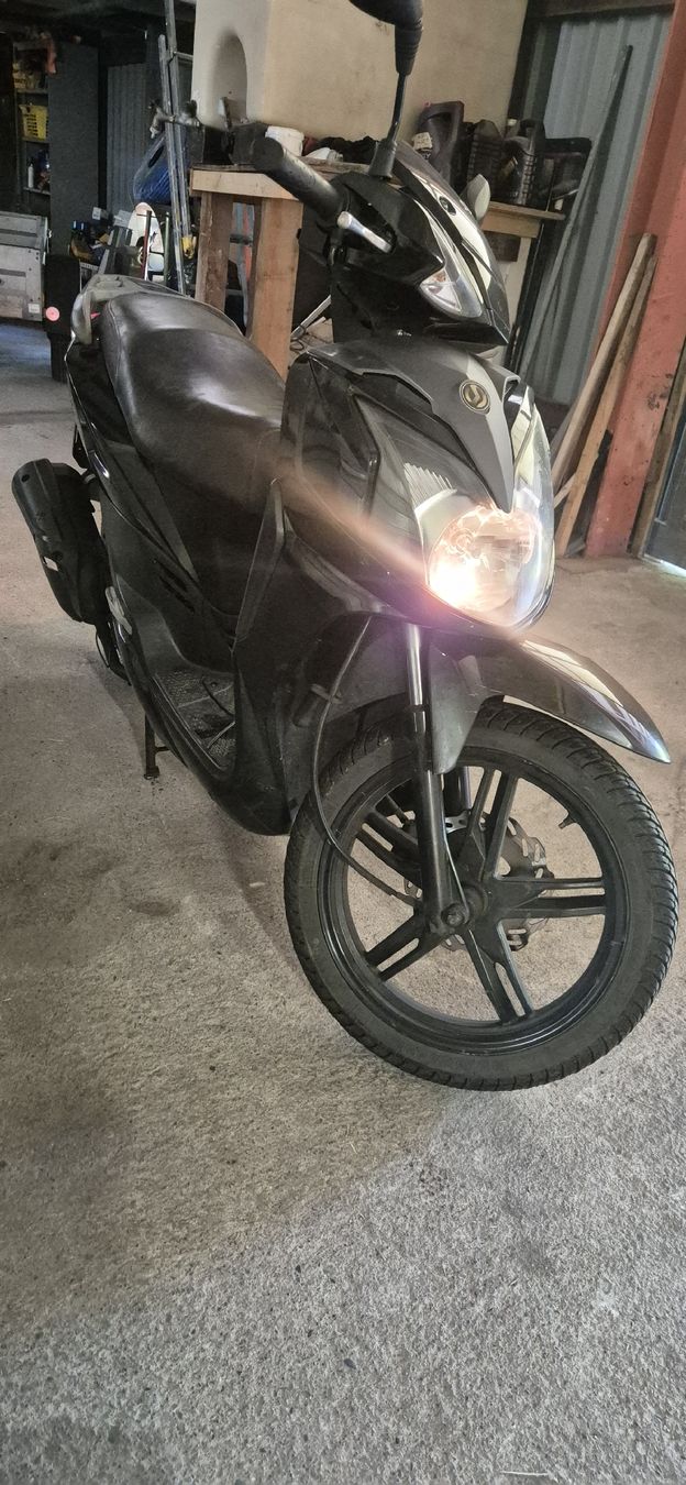 Sym Scooters: Sym Roller 125cc – Gebraucht aus Thun von Vet.Lim