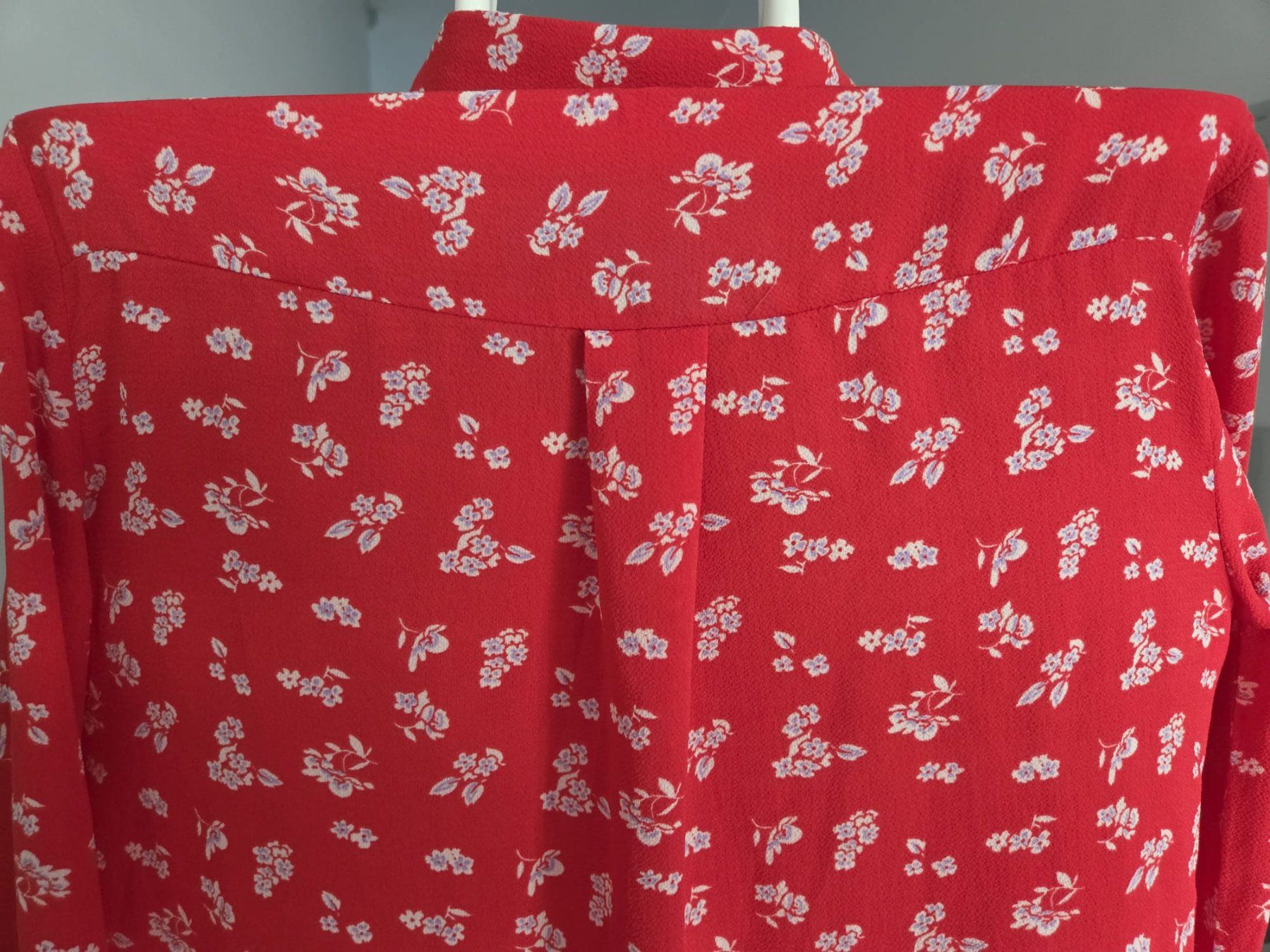 Camicette: Chemise SWEWE Paris rouge à fleurs – Usato da Begnins venduto da IlikeHiPhi 1