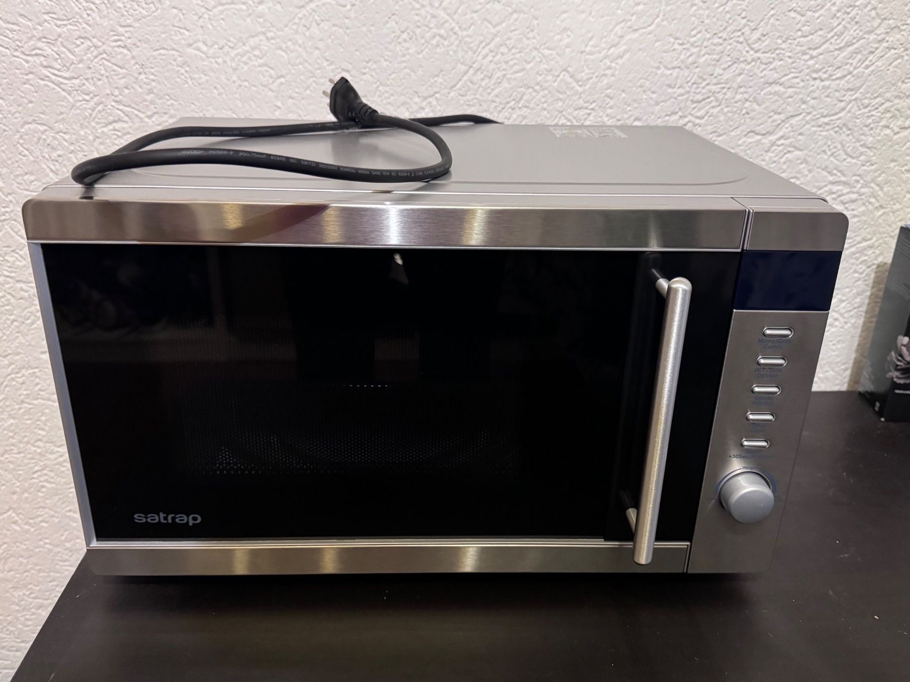 Elettrodomestici da cucina: Mikrowelle mit Grillfunktion – Nuovo (secondo la descrizione) da Wilen b. Wollerau venduto da Pfund