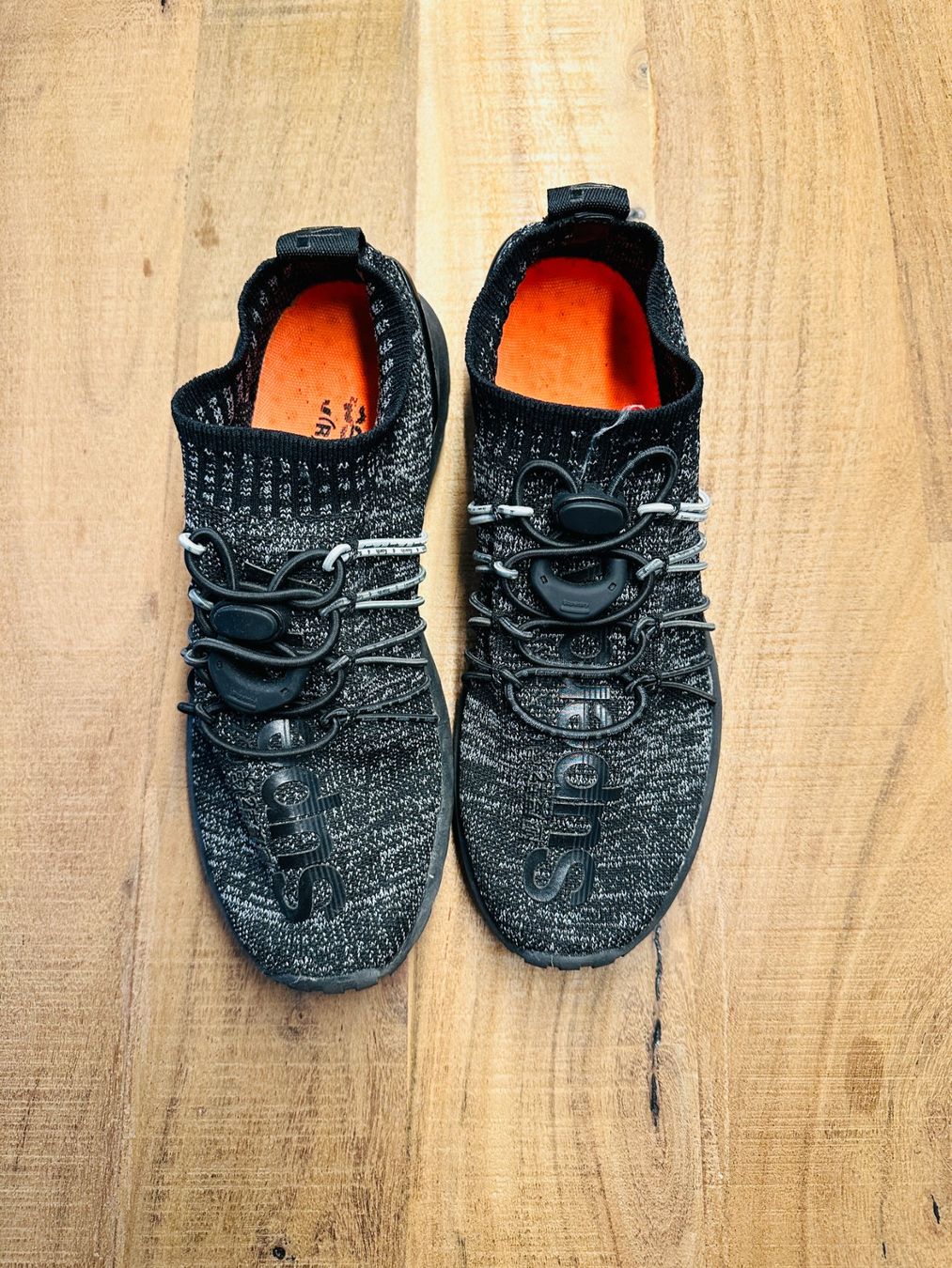 Superdry Scarpe da uomo: Superdry Turnschuhe – Usato da Wohlen AG venduto da Leu024