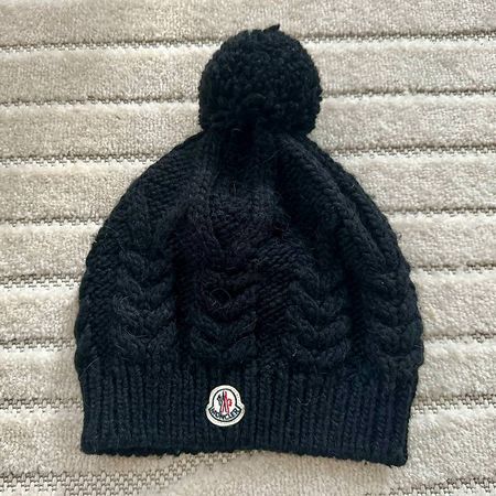 Original Moncler Mütze mit Bommel