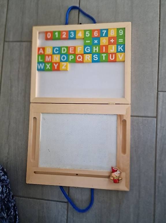 Jouets: Magicboard mit Buchstaben/Zahlen – D'occasion à Würenlingen par Nicole3671 1