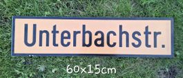Strassennamensschild