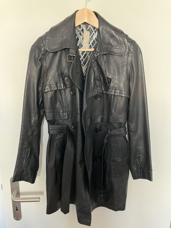Ledermantel in Schwarz Gr. S