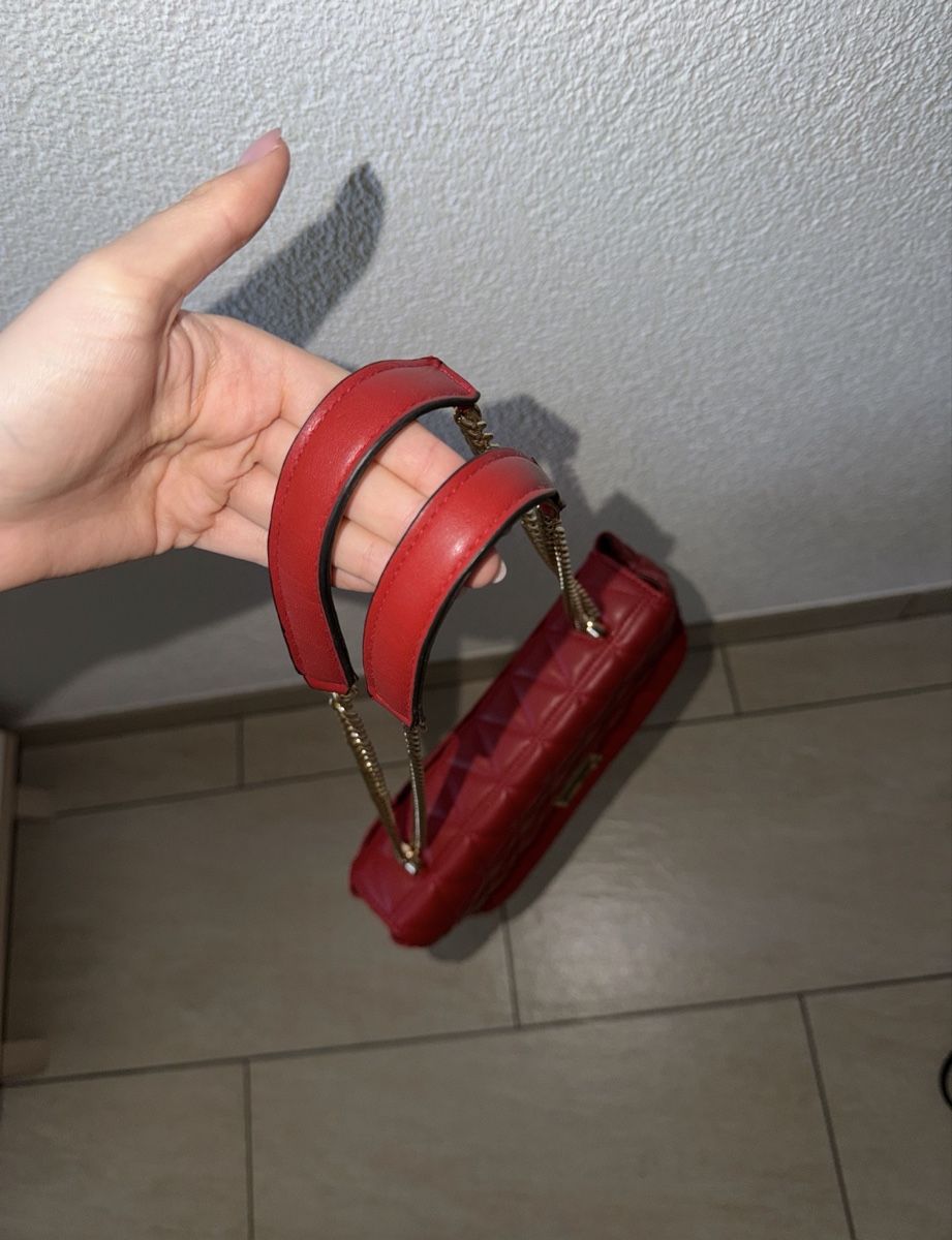 Borse da donna: Rote Umhängetasche  – Usato da Oftringen venduto da soraia.i 5