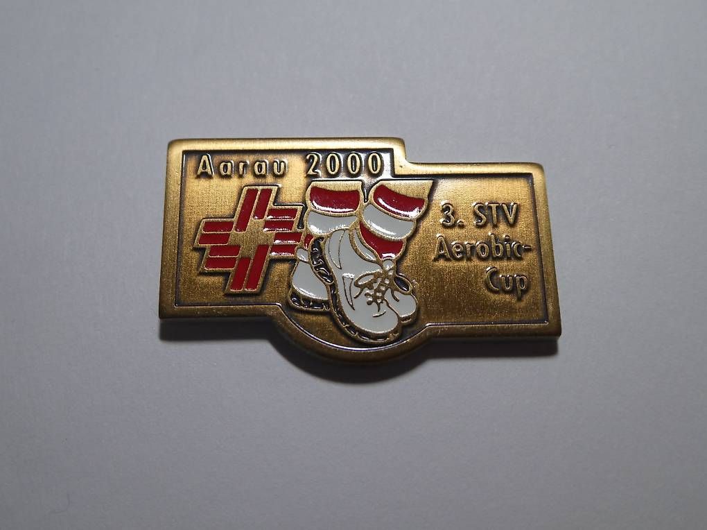 Placchette & Badge: 2 Pins STV Aerobic-Cup Aarau 2000 + 2002 – Usato da Andelfingen venduto da Annegret06 1