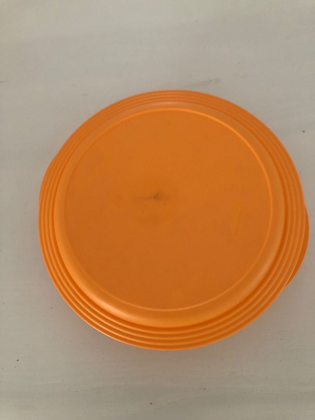 Tupperware Contenitori & Simili: Tupperware Schüssel mit Deckel Orange – Usato da Arlesheim venduto da leyRum4.5 3