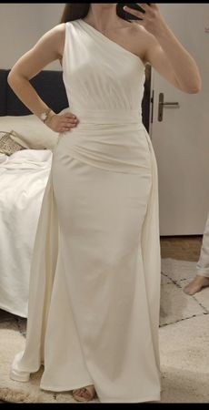 Brautkleid Einrock mit Schleppe Neu