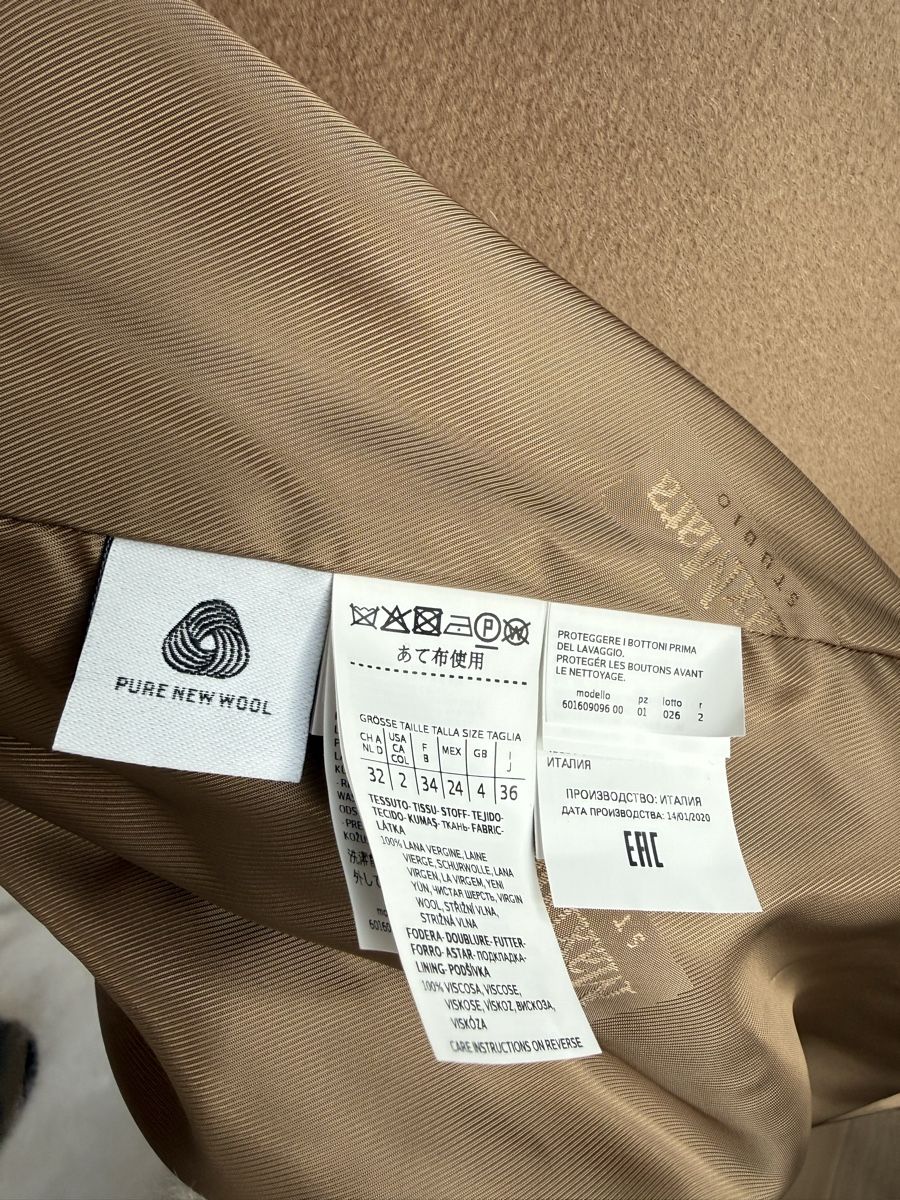 Max Mara Cappotti: Max Mara Studio Wintermantel, Neu mit Etikett! – Nuovo e nell'imballaggio originale da Habsburg venduto da franziska_81 2