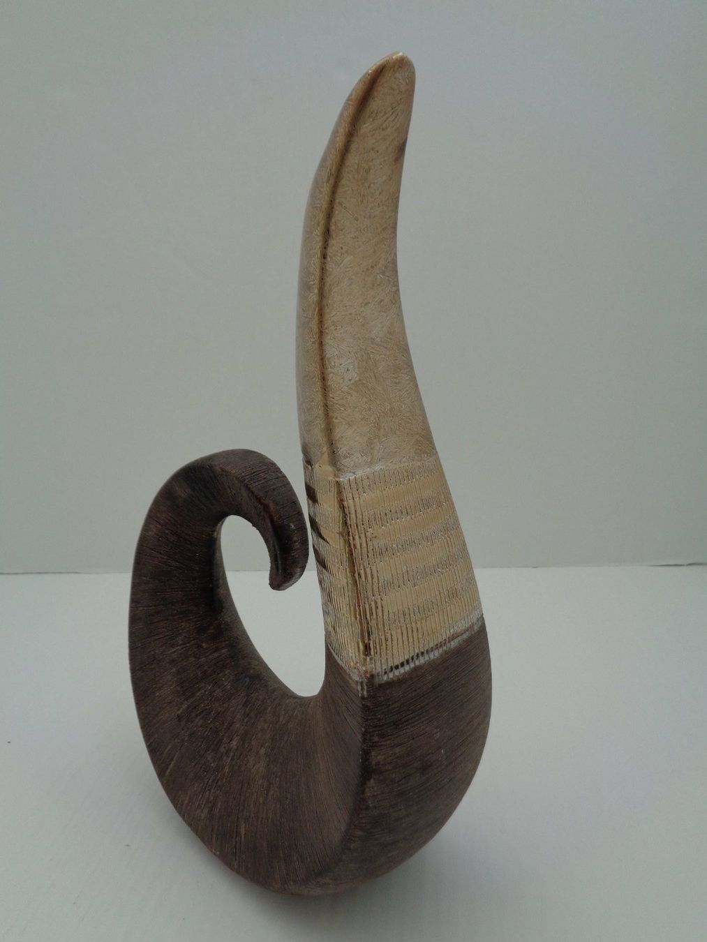 Vasi & Recipienti: Keramik Designervase Hornmotiv – Usato da Chur venduto da omonia 1