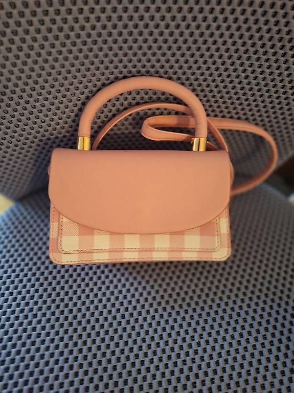 Primark Borse & Zaini: Kinder Handtasche – Usato da Winterthur venduto da Cham_Tej