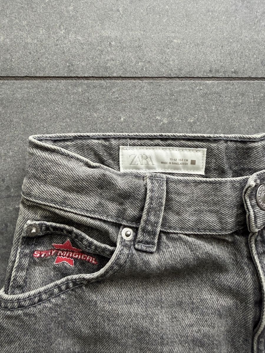 Zara Jeans: Zara, jean gris destroy, 11-12 ans – Gebraucht aus kriens von mAgmAx. 1