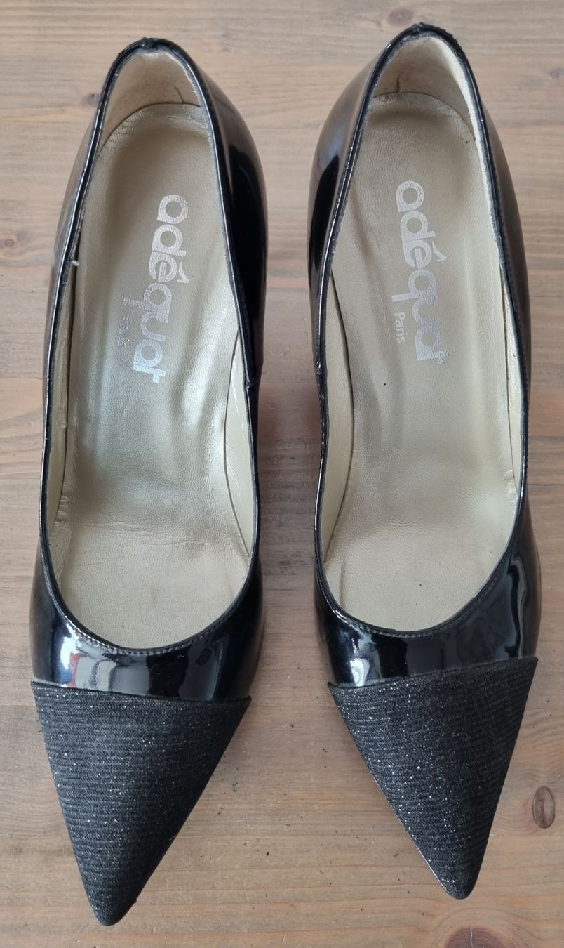 Scarpe da donna: Escarpins Adéquat,  Paris,  noirs vernis, pointure 38 – Usato da Grand-Lancy venduto da Evelyne010