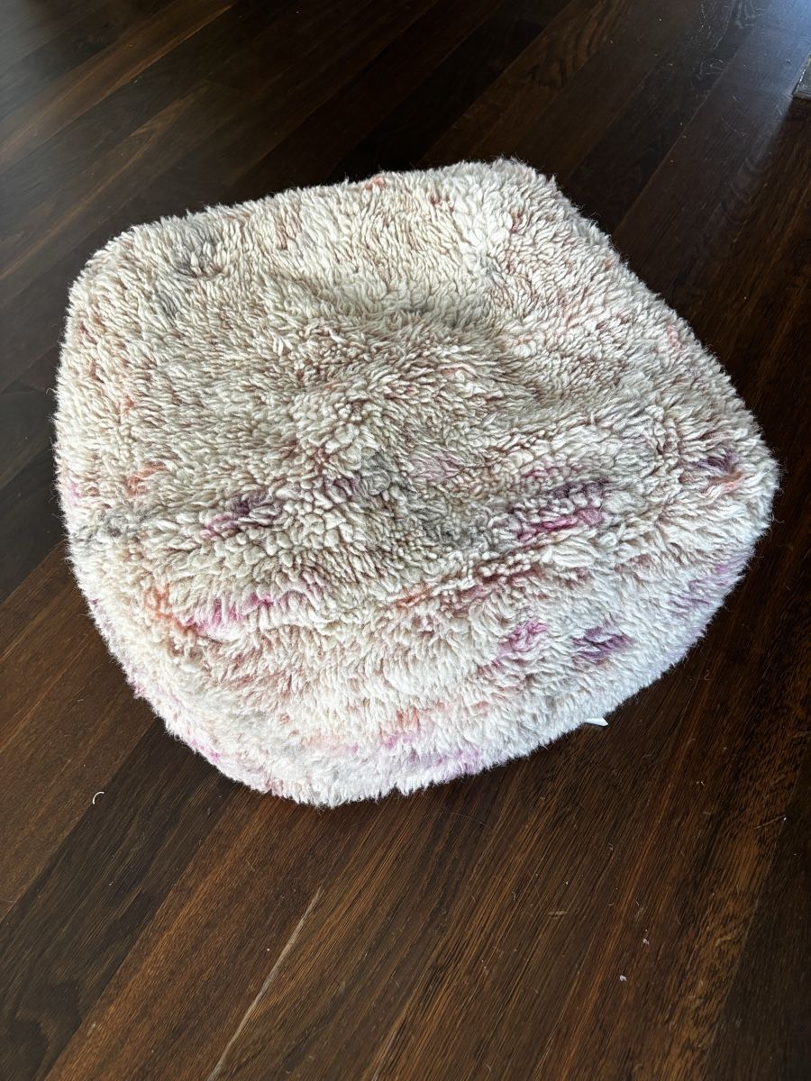 H&M Cuscini: Pouf Sitzsack Sitzkissen H&M Home – Usato da Zürich venduto da kleinervogel
