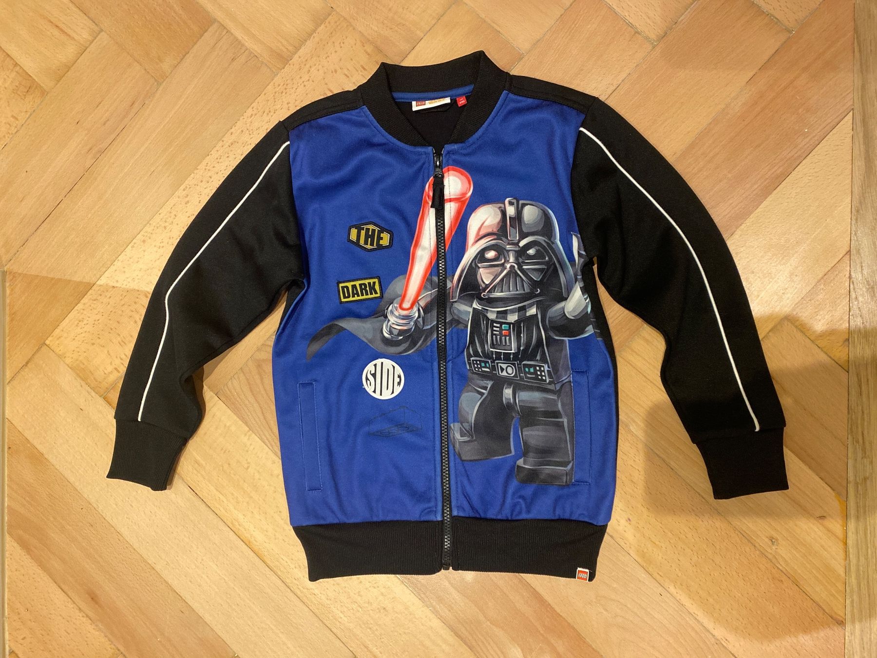 Lego Jacken & Mäntel: LEGO / STAR WARS Jäckchen "The Dark Side" Gr. 128 – Gebraucht aus Frasnacht von GracyStore