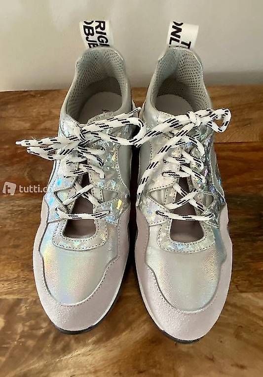 Scarpe da donna: Méliné Sneaker silber Gr. 41 – Usato da Thun venduto da urs_p58q 1