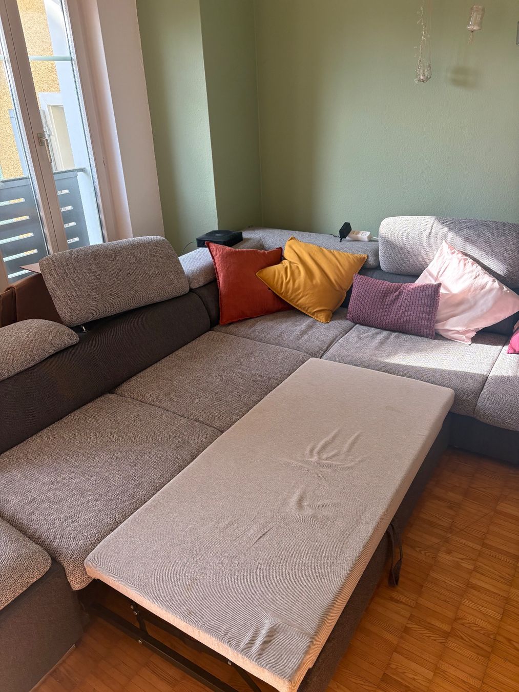 Divani: Graues Eckesofa, Stoff, fürs Wohnzimmer – Usato da St. Gallen venduto da ana_shp5 1