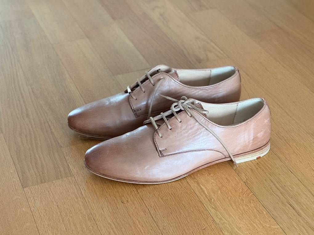 Chaussures femmes: Absolut top neue Lloyd Damenschuh Grösse 6 1/2 - 38 oder 39 – D'occasion à Matten b. Interl par atc_p2hb