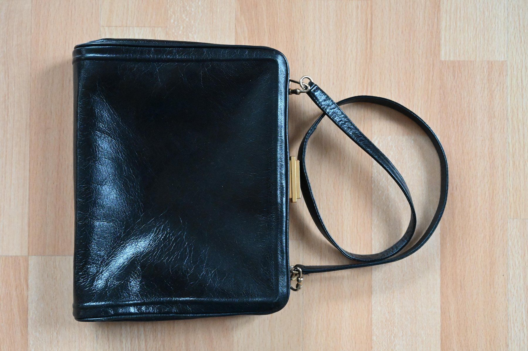Bally Taschen für Damen: Vintage Handtasche, schwarz, zeitlos elegant – Gebraucht aus Binningen von sunshine_70 1