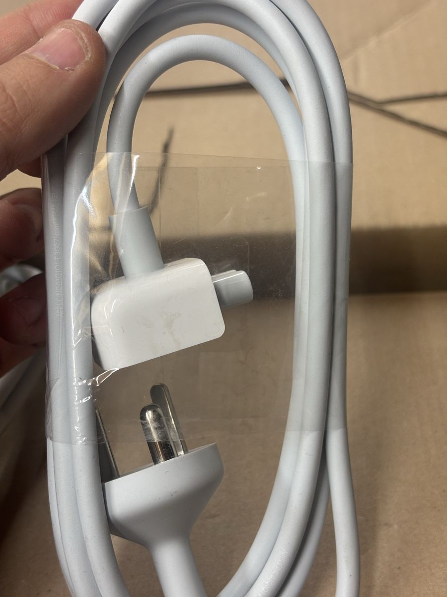 Apple Kabel: Apple US 3-prong grounded “duckhead” adapter – Neu (gemäss Beschreibung) aus Lausanne von ali_eddine 2