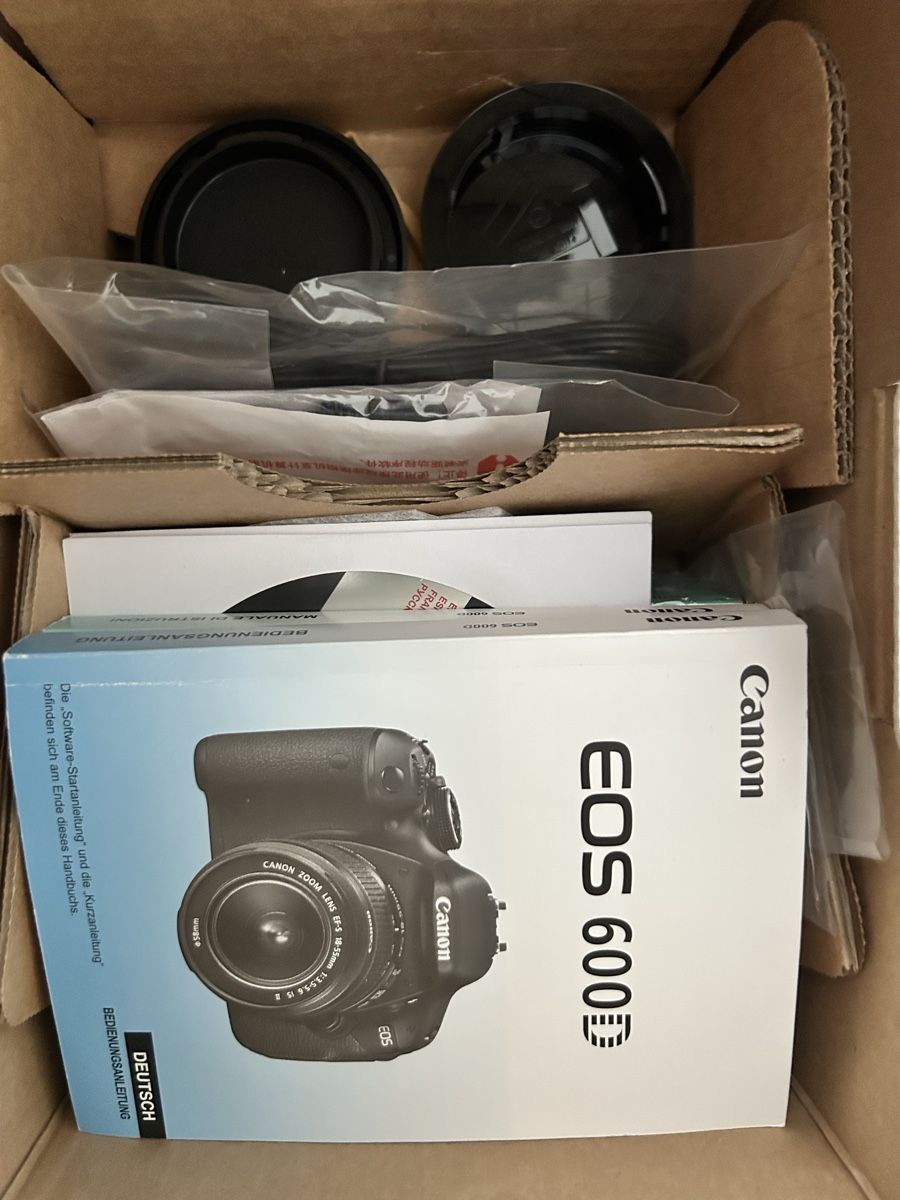 Canon Appareil photo: Canon EOS 600D mit EF-S 18-135mm – D'occasion à Winterthur par miramare2006 2