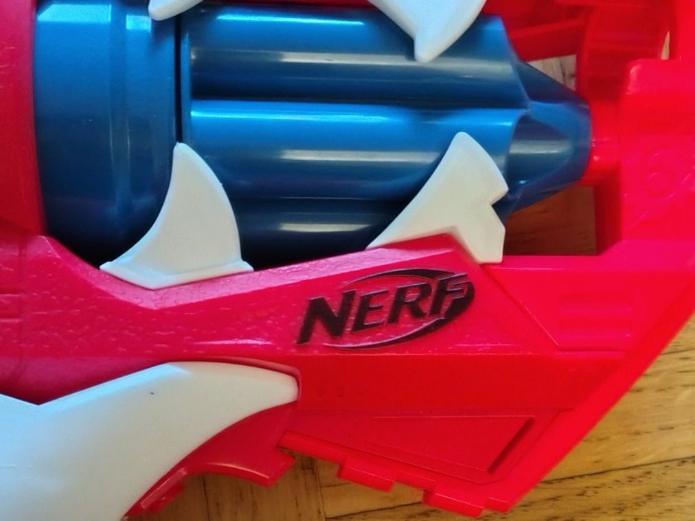Nerf Giocattoli: Nerf DinoSquad Raptor Slash – Usato da Geneve venduto da muhanned 3