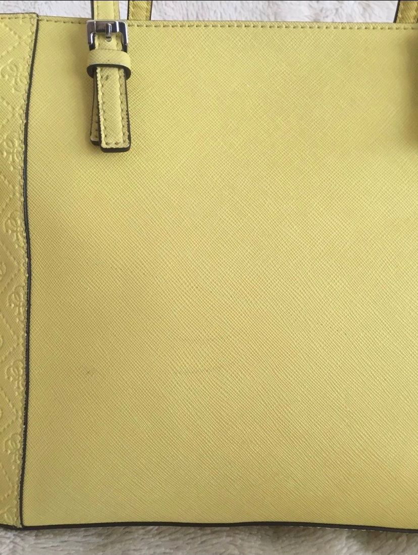 Guess Taschen für Damen: GUESS Shopper Handtasche pastell gelb – Gebraucht aus Emmenbrücke von little.treasures 3