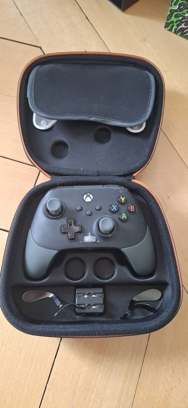 Controller: Xbox Fusion Pro 2 Controlle - Top Zustand! – Gebraucht aus Aarau von geo_n9hm 1