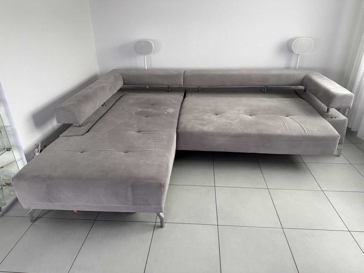 Divani: Sofa / Couch mit elektrischer Ausziehfunktion – Usato da Tägerschen venduto da chivu5 1