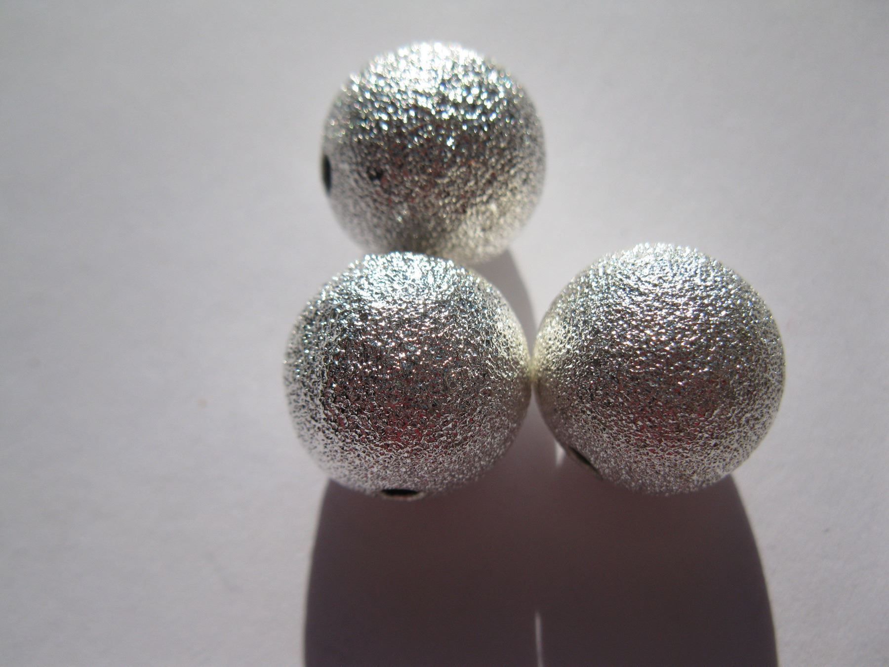 Perle (finte): 3 Stardust Perlen, 14mm – Nuovo e nell'imballaggio originale da St. Margarethen TG venduto da LuanaKa