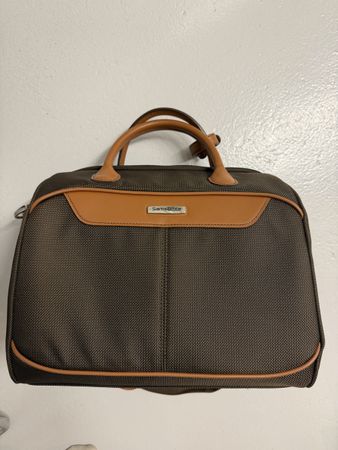 Samsonite Brown Holdall Handbag - Perfect for Travel!