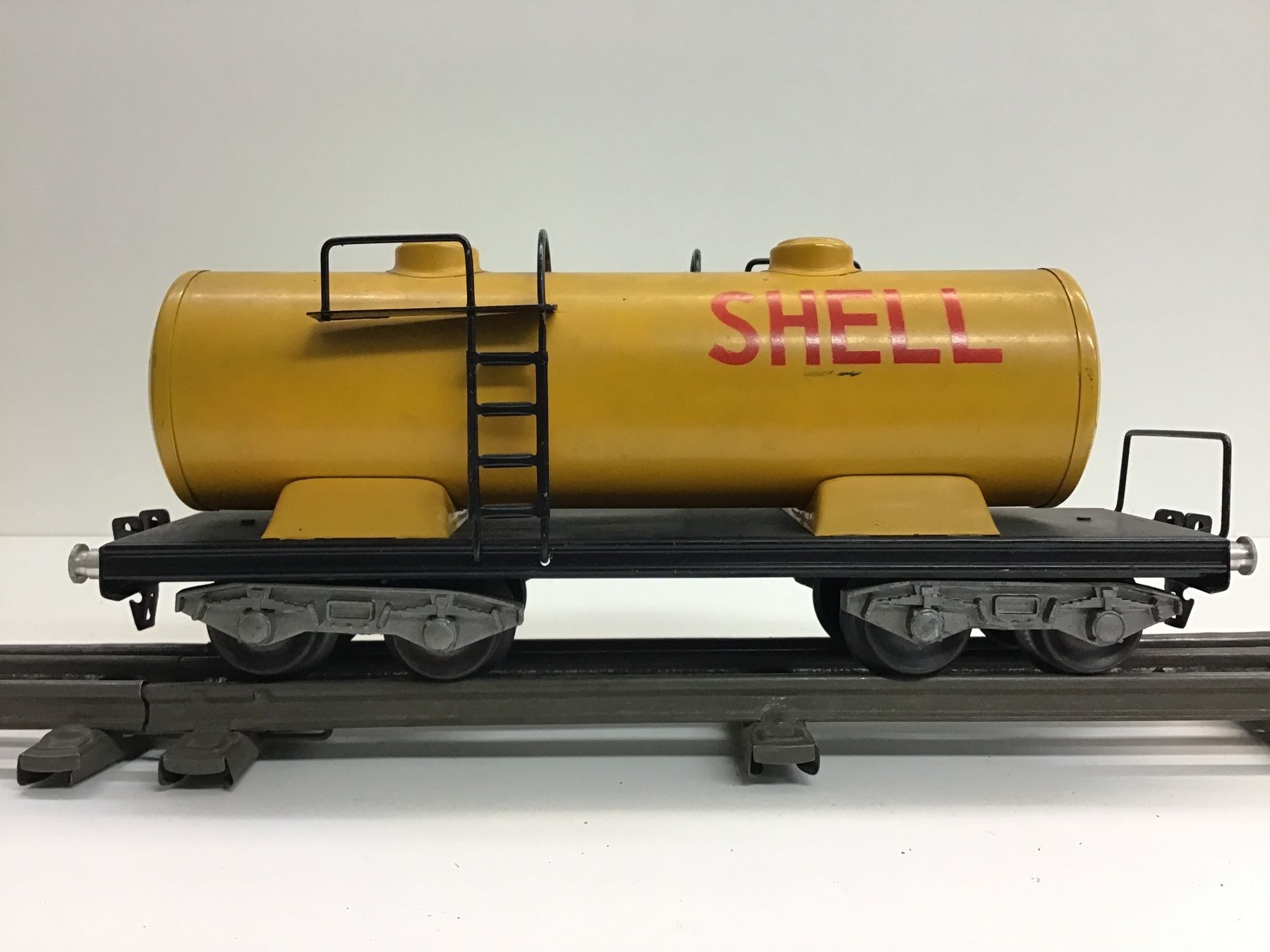 Hag Modelleisenbahnen: Shell Kesselwagen, Blechspielzeug, HAG  Spur 0, – Gebraucht aus Männedorf von Modellbau-wyss