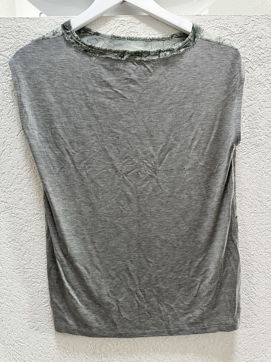 Marc Cain T-shirt: Marc Cain Seiden Top mit Baumwolle kombiniert – Nuovo (secondo la descrizione) da Buchs ZH venduto da KittyInStyle 1