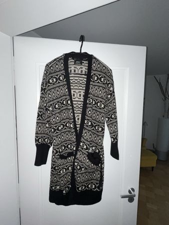 Gemusterte Strickjacke Gr. S