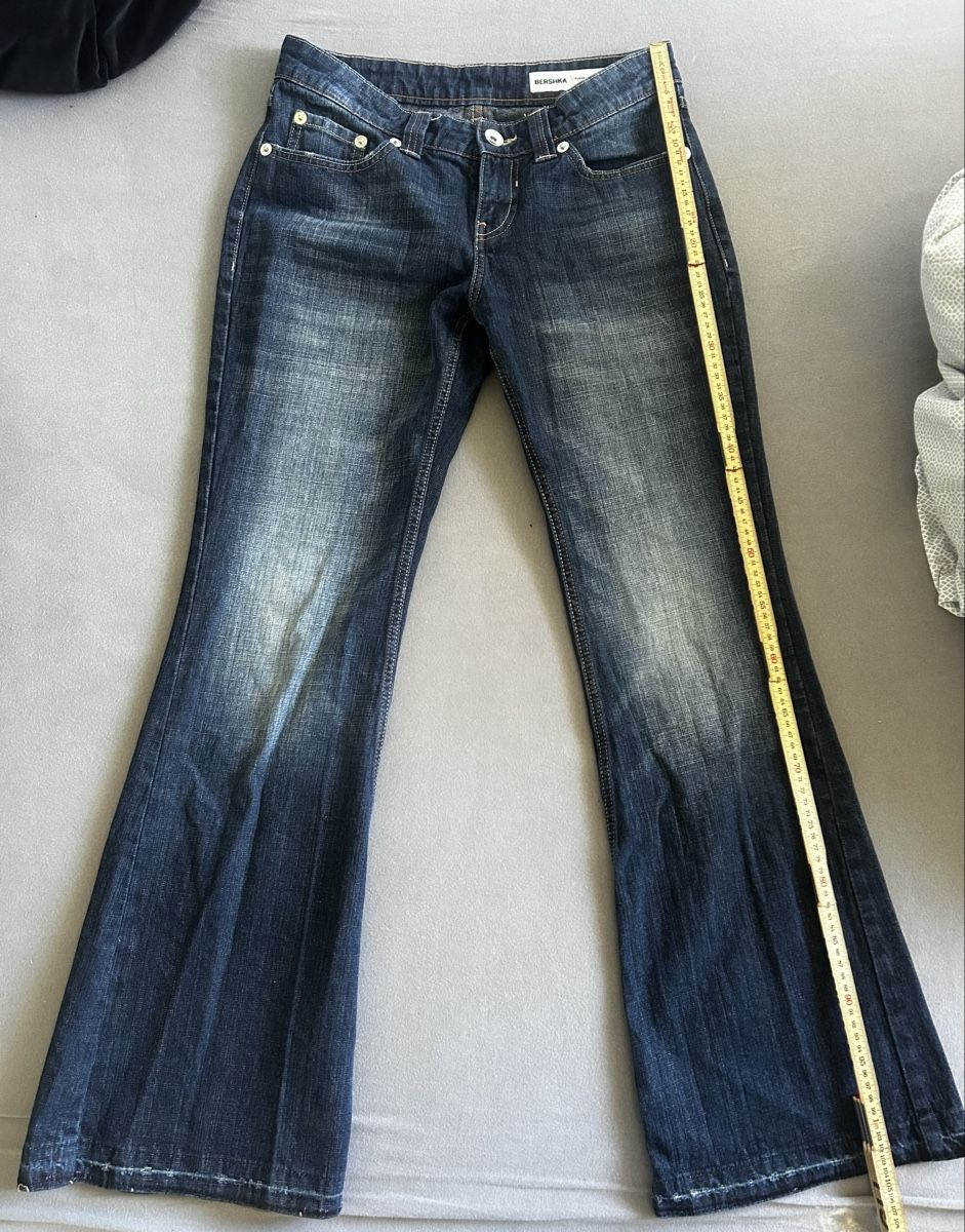 Bershka Jeans: Bershka Jeans, Schlaghose – Usato da Uster venduto da alin13e 1