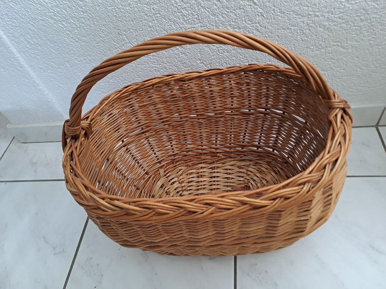 Sonstiges für Haushalt & Wohnen: Korb Weide mit Henkel oval Einkaufskorb – Gebraucht aus Rickenbach LU von bishiida 2