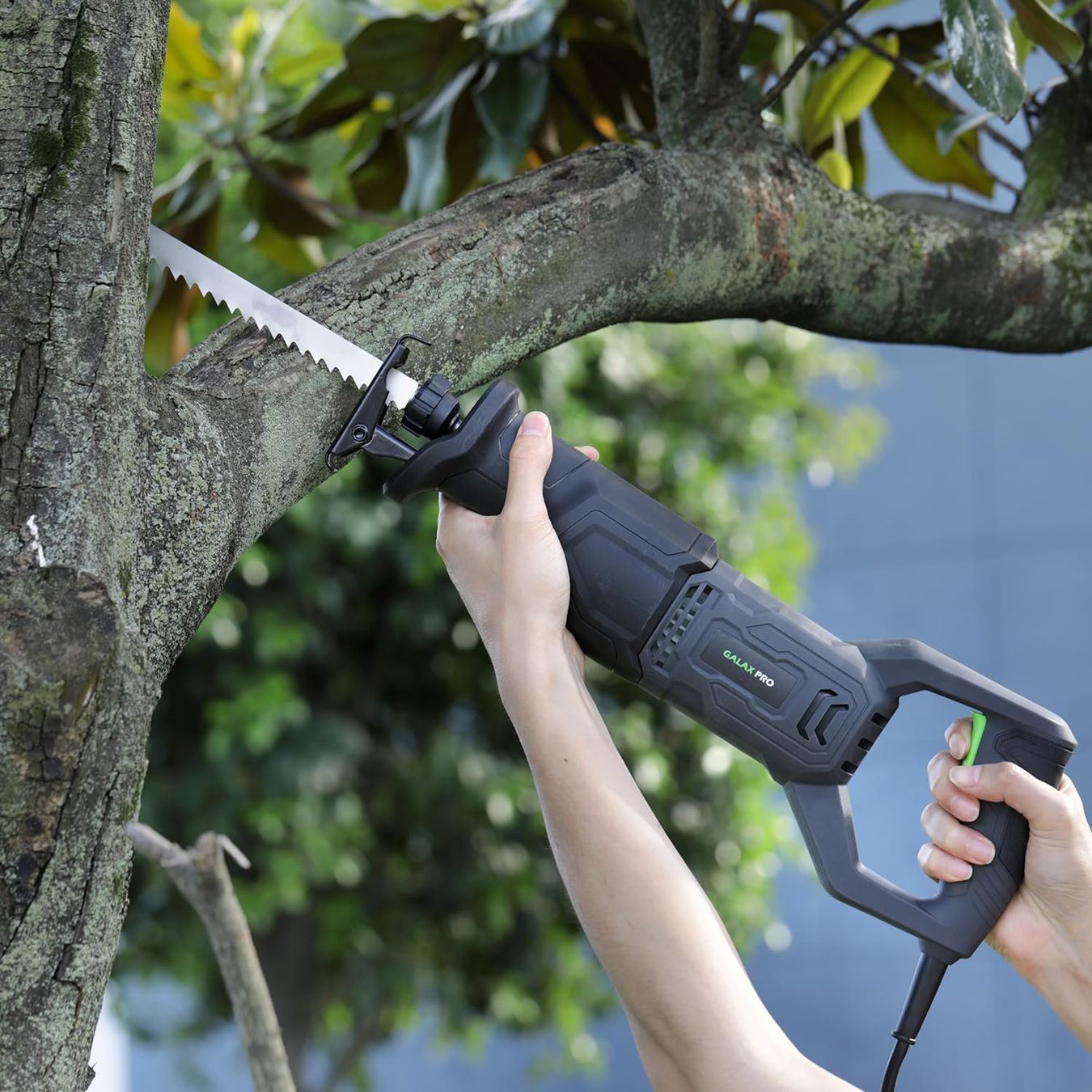 Seghe: Säbelsäge 710W elektrische Handsäge mit 3000 SPM – Nuovo e nell'imballaggio originale da Hundwil venduto da Equiply 8