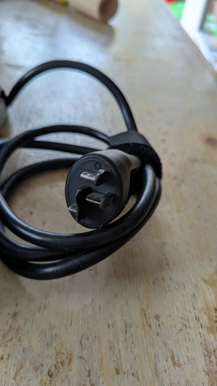 Bosch Chargeurs: Bosch Compact Charger 2A BCS230 – D'occasion à Heerbrugg par Bkoeppel90 1